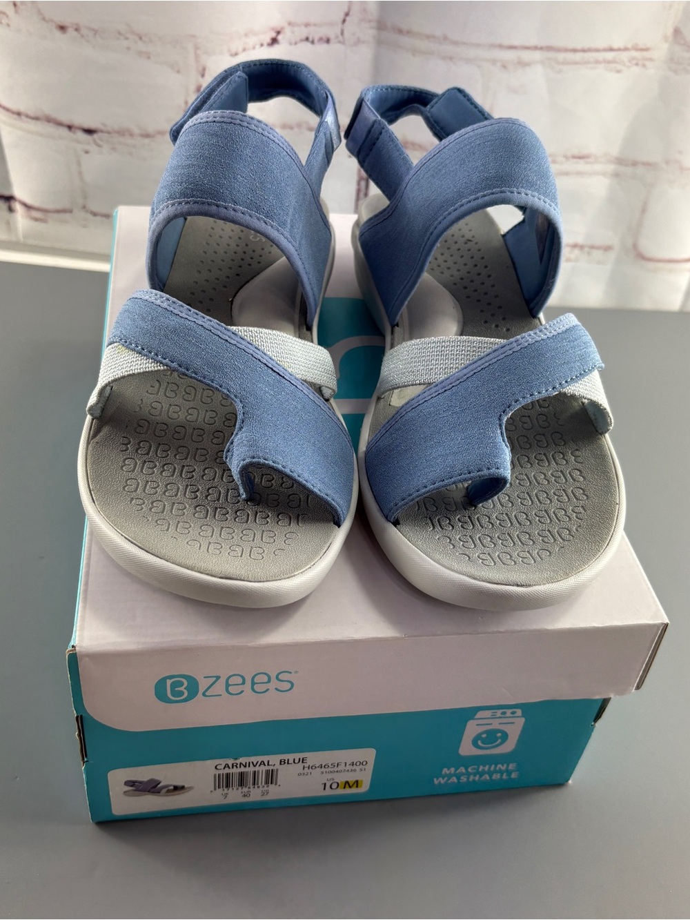 Bzees Carnival Women’s Sandals 10 NIB
